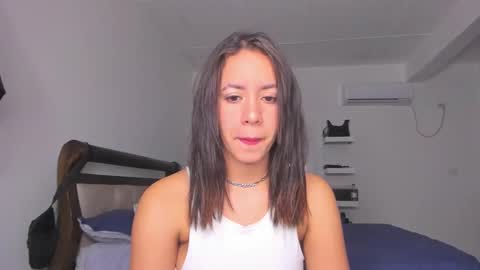 Snapshot of jump_rabbit_ chatting on October 23, 6:02 am jessica online show from October 23, 6:02 am