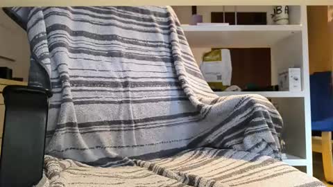 Snapshot of jungfrau19_ chatting on December 14, 12:32 pm jungfrau19_ online show from December 14, 12:32 pm