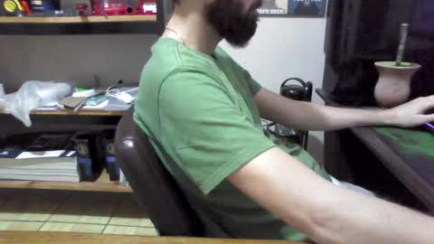 Snapshot of juniorextr_18_ chatting on July 2, 12:32 am juniorextr_18_ online show from July 2, 12:32 am