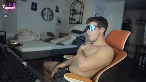 Junior Madison online show from February 2, 2:32 am