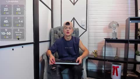 Junior online show from October 25, 9:42 pm