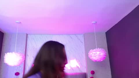 Snapshot of juniper_hill chatting on November 26, 4:02 am Juniper online show from November 26, 4:02 am