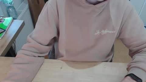 Snapshot of junk2711 chatting on November 11, 1:44 pm junk2711 online show from November 11, 1:44 pm