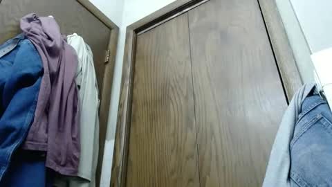 Dave online show from February 8, 2:42 pm