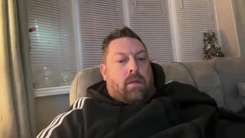 Snapshot of junky345 chatting on December 11, 5:37 pm Junky online show from December 11, 5:37 pm