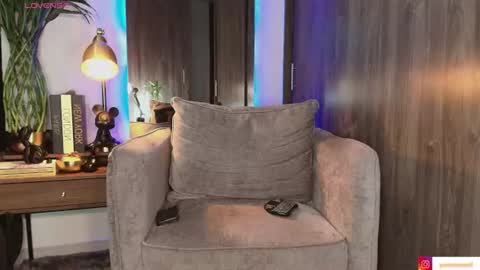 Snapshot of junniormontaner chatting on July 20, 4:27 am junniormontaner online show from July 20, 4:27 am