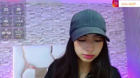 Snapshot of juno_tay chatting on September 28, 11:48 am JUNO online show from September 28, 11:48 am