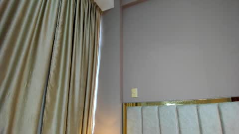 Jupiter Fox online show from November 30, 2:32 pm