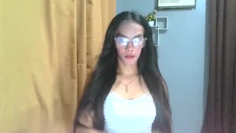 Snapshot of jusa_yan chatting on June 5, 12:11 pm jusa_yan online show from June 5, 12:11 pm