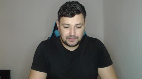 Alex online show from December 5, 11:30 am