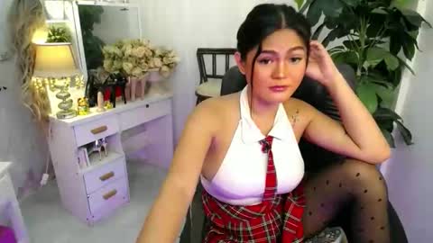 Snapshot of just_aleah chatting on October 29, 4:42 pm MY IG aleahgomez17 online show from October 29, 4:42 pm
