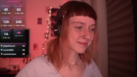 Julia online show from December 11, 4:28 am