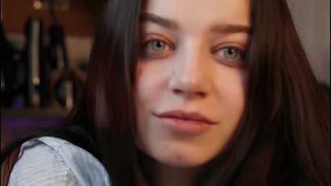 just_dakota_ online show from March 2, 11:17 am