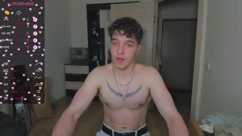 Snapshot of just_edwins chatting on July 8, 6:34 pm Edwins online show from July 8, 6:34 pm