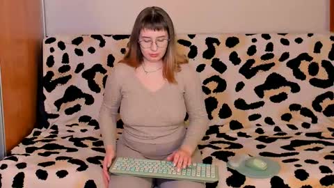 Snapshot of just_fucked chatting on December 14, 10:14 pm Nika and Mark online show from December 14, 10:14 pm