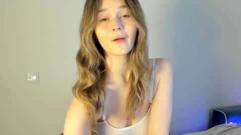 Snapshot of just_jenifer chatting on December 19, 4:02 pm Jeni online show from December 19, 4:02 pm