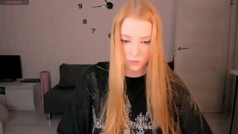 Snapshot of just_jessy_meow chatting on May 11, 7:44 pm JESSY online show from May 11, 7:44 pm