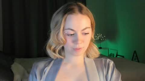 Snapshot of justbarbie chatting on January 21, 9:36 pm Alexa online show from January 21, 9:36 pm