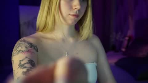 Snapshot of justbarbie chatting on January 26, 9:18 pm Alexa online show from January 26, 9:18 pm