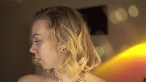 Snapshot of justbarbie chatting on February 1, 5:16 pm Alexa online show from February 1, 5:16 pm