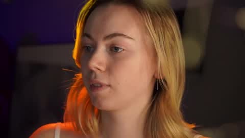 Snapshot of justbarbie chatting on February 4, 12:08 am Alexa online show from February 4, 12:08 am