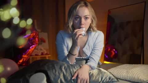 Snapshot of justbarbie chatting on February 15, 2:55 pm Alexa online show from February 15, 2:55 pm