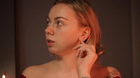 Snapshot of justbarbie chatting on February 21, 10:04 pm Alexa online show from February 21, 10:04 pm