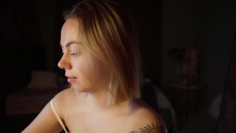 Snapshot of justbarbie chatting on February 22, 9:37 pm Alexa online show from February 22, 9:37 pm