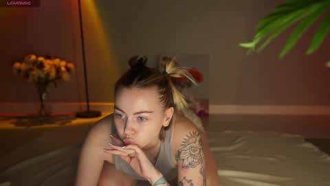 Snapshot of justbarbie chatting on March 6, 3:45 pm Alexa online show from March 6, 3:45 pm