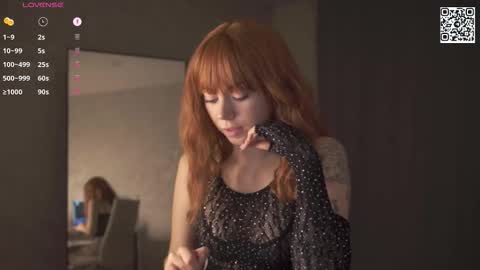 Snapshot of justbarbie chatting on December 3, 11:30 am Alexa online show from December 3, 11:30 am