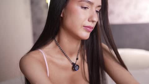 Snapshot of justbarbie_new_ chatting on November 11, 8:31 pm Katarina online show from November 11, 8:31 pm