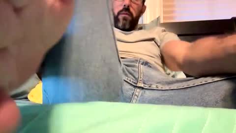 Snapshot of justcallmelaz chatting on October 25, 9:53 pm just laz online show from October 25, 9:53 pm