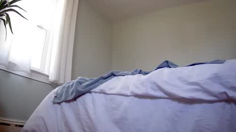 Just Friends online show from April 10, 6:23 pm