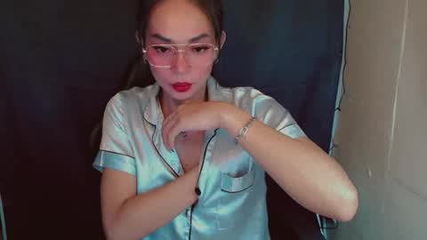Snapshot of justhewayouare21 chatting on July 24, 9:35 pm justhewayouare21 online show from July 24, 9:35 pm