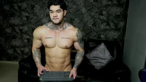 Snapshot of justin_clark1 chatting on February 18, 3:46 am justin clark1 online show from February 18, 3:46 am