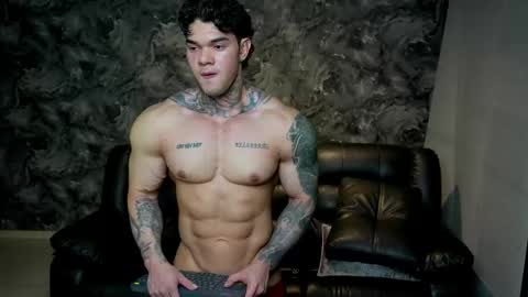 Snapshot of justin_clark1 chatting on March 4, 4:18 am justin clark1 online show from March 4, 4:18 am