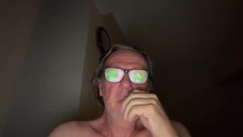 justin_hornyyyy online show from December 1, 8:03 pm