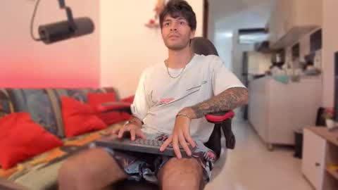 Snapshot of justin_stark1 chatting on November 21, 7:34 pm Diego online show from November 21, 7:34 pm