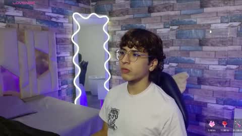  justin  online show from March 9, 3:32 am