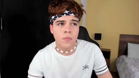 Snapshot of justinbiler chatting on December 20, 7:44 am Justin online show from December 20, 7:44 am