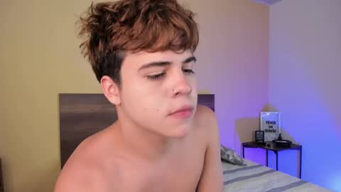 Snapshot of justinbiler chatting on January 5, 3:45 pm Justin online show from January 5, 3:45 pm