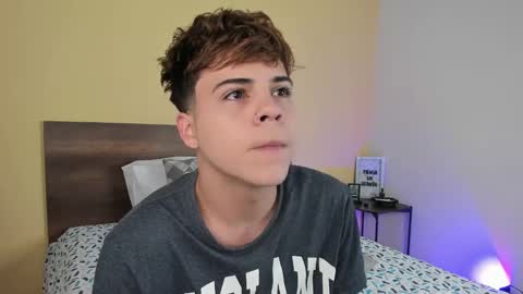 Snapshot of justinbiler chatting on January 6, 12:35 pm Justin online show from January 6, 12:35 pm