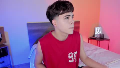 Snapshot of justinbiler chatting on February 3, 12:25 pm Justin online show from February 3, 12:25 pm