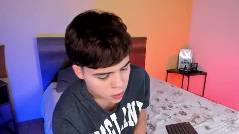 Snapshot of justinbiler chatting on February 10, 12:39 pm Justin online show from February 10, 12:39 pm