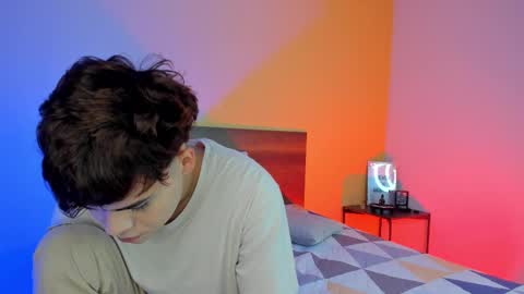 Snapshot of justinbiler chatting on February 21, 11:44 am Justin online show from February 21, 11:44 am