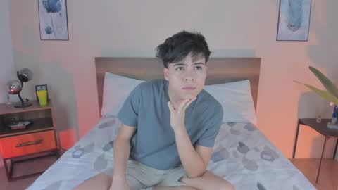 Snapshot of justinbiler chatting on September 12, 12:38 pm Justin online show from September 12, 12:38 pm