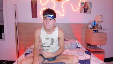 Snapshot of justinbiler chatting on October 19, 12:39 pm Justin online show from October 19, 12:39 pm