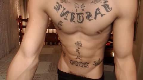 justine_hunk online show from February 11, 6:24 pm