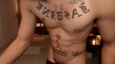 justine_hunk online show from April 27, 7:45 pm