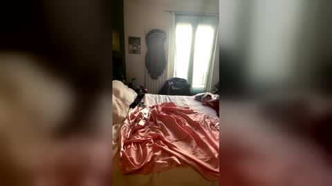 justinenuisette online show from March 17, 12:19 pm